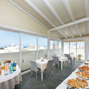 Camera familiare con letto king size